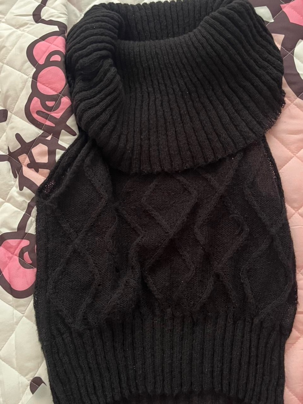 superdown Black Off-Shoulder Ribbed Crop Sweater - Picture 3 of 3